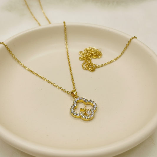Gold Peace Sign Chain - Close Up