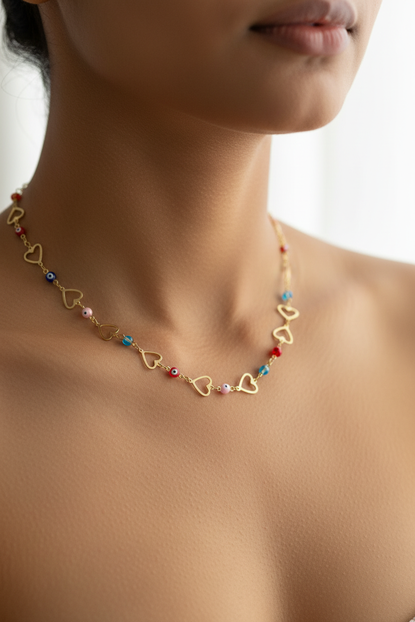 On Model Neckline