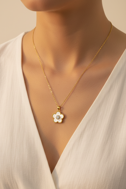 White Flower Pendant Necklace